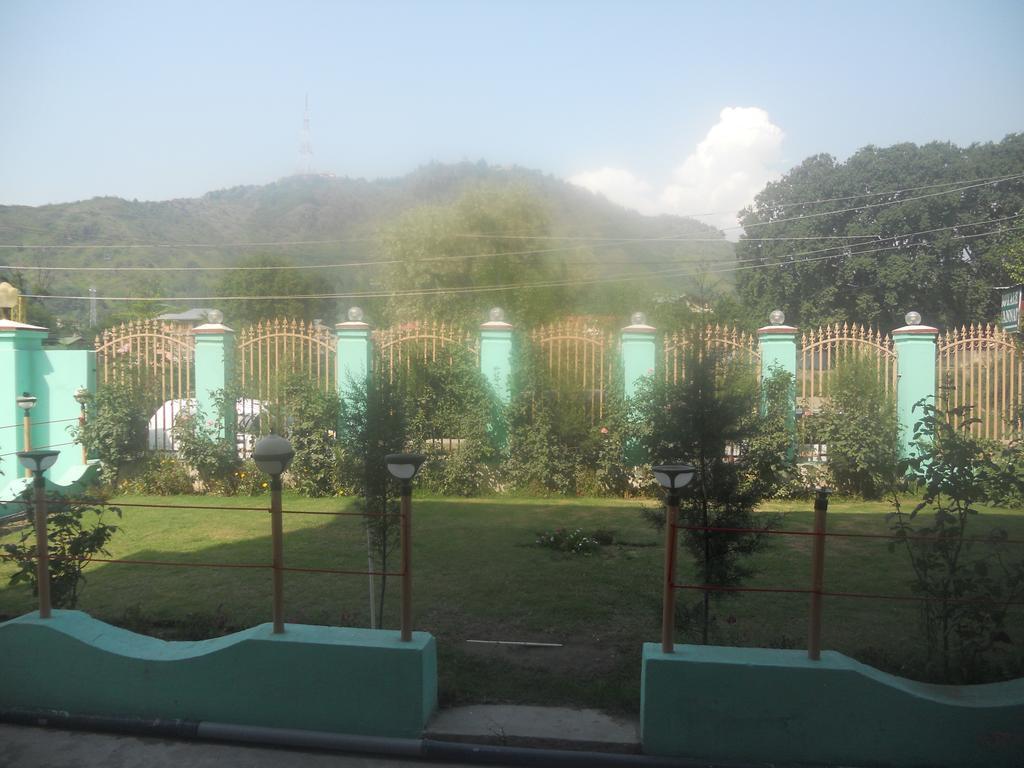Royale Jannat *