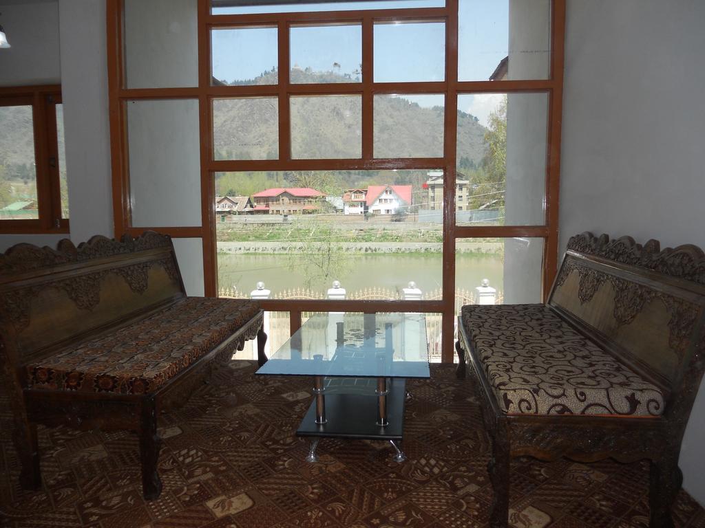 Royale Jannat *