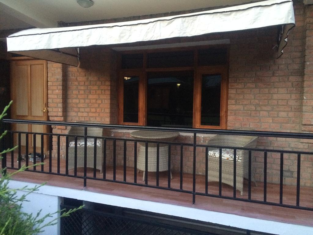 The Oasis Guest house Srinagar (Jammu and Kashmir)