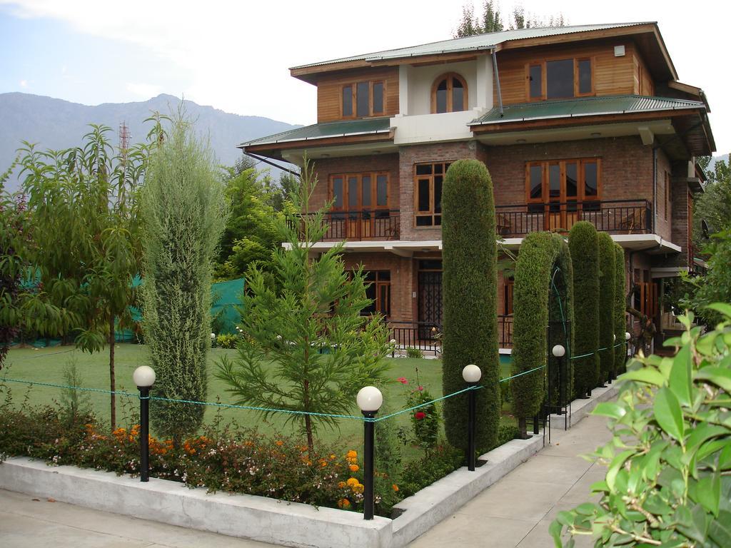 Guest house The Oasis