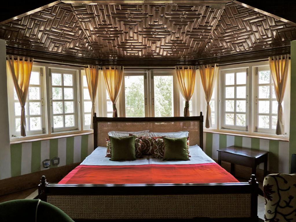 Colonel's Kashmir