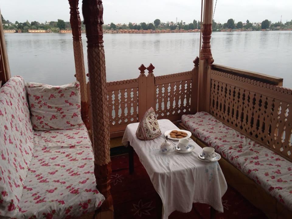 Houseboat Lily Of Nageen Srinagar (Jammu and Kashmir)