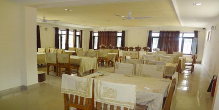 All Seasons Curious Hotel Srinagar (Jammu and Kashmir)