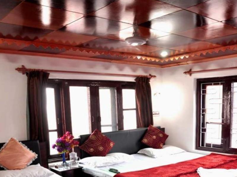 Hotel Royal Pearl 2*