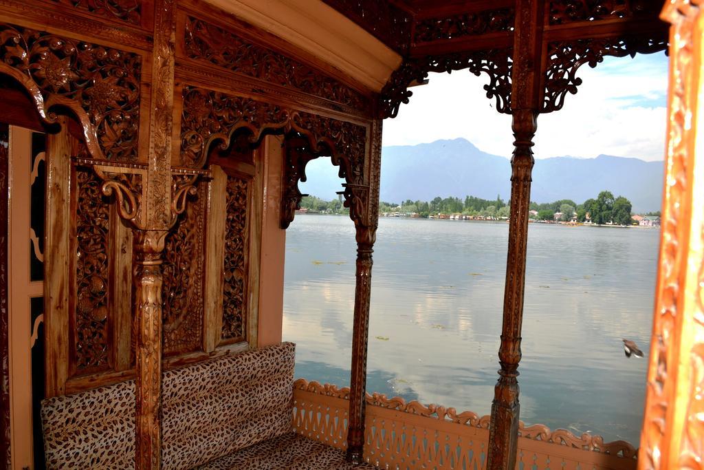 Canada Houseboats Srinagar (Jammu and Kashmir)