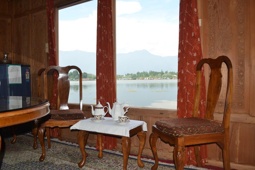 Canada Houseboats Srinagar (Jammu and Kashmir)