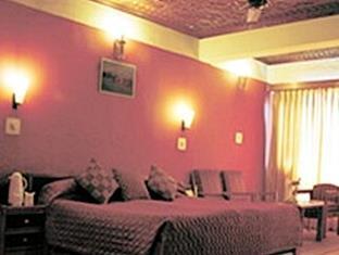 Hotel Ahdoos 3*