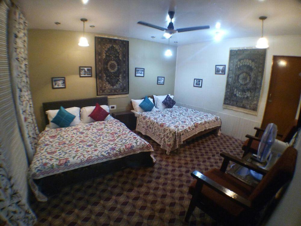 Hotel Dal View Srinagar (Jammu and Kashmir)