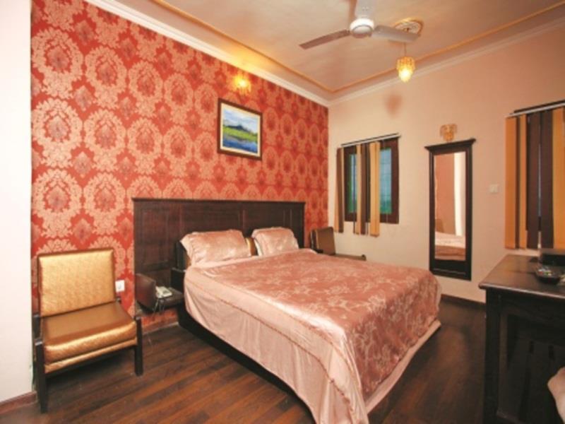 Hotel Pride Continental Srinagar (Jammu and Kashmir)