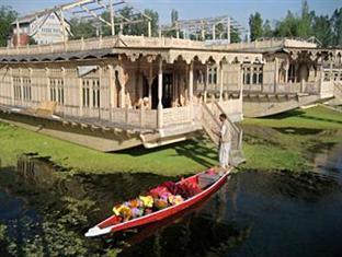 Golden Hopes Group Of Houseboats Botel Srinagar (Jammu and Kashmir)