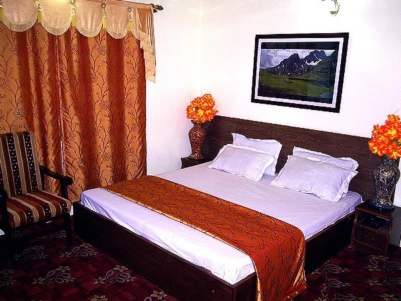 Oyo 4529 Star Of Kashmir Bed & Breakfast Srinagar (Jammu and Kashmir)