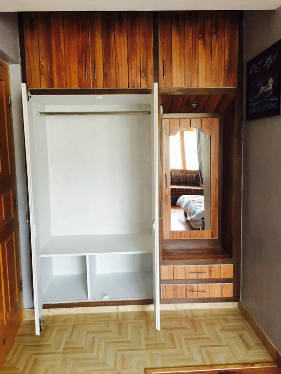 Guest house Shalimar Heights Srinagar (Jammu and Kashmir)