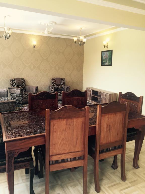 Guest house Shalimar Heights Srinagar (Jammu and Kashmir)