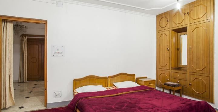 Season Palace Hotel