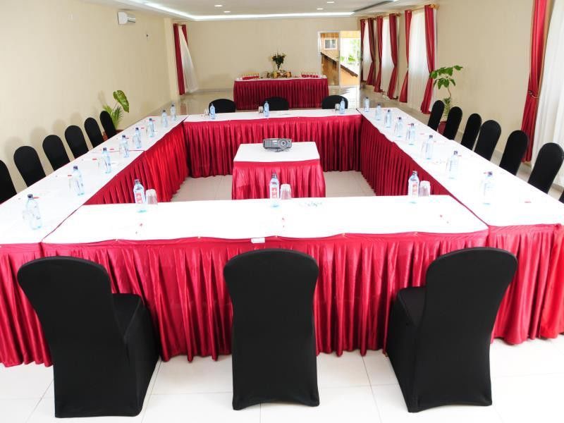 The Pride Hotel Srinagar (Jammu and Kashmir)
