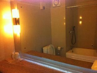 Broadway Hotel 4*