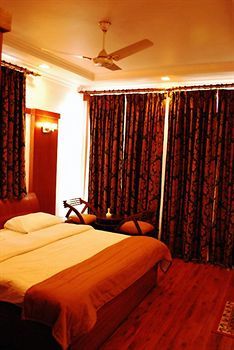 Jamal Resorts Srinagar (Jammu and Kashmir)