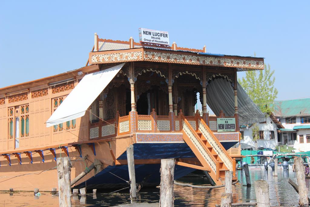 Botel House Boat New Lucifer *