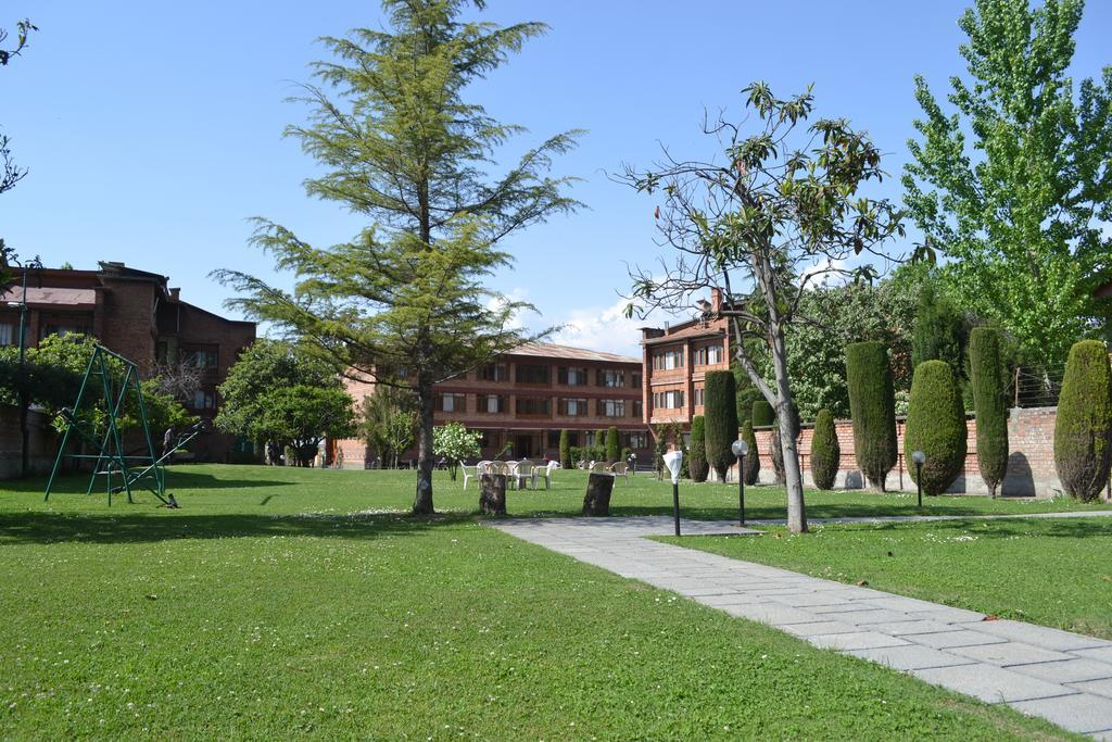 Brown Palace Hotel Srinagar (Jammu and Kashmir)