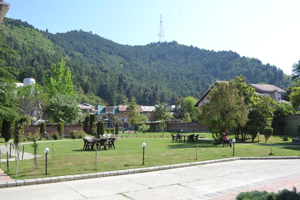Brown Palace Srinagar (Jammu and Kashmir)