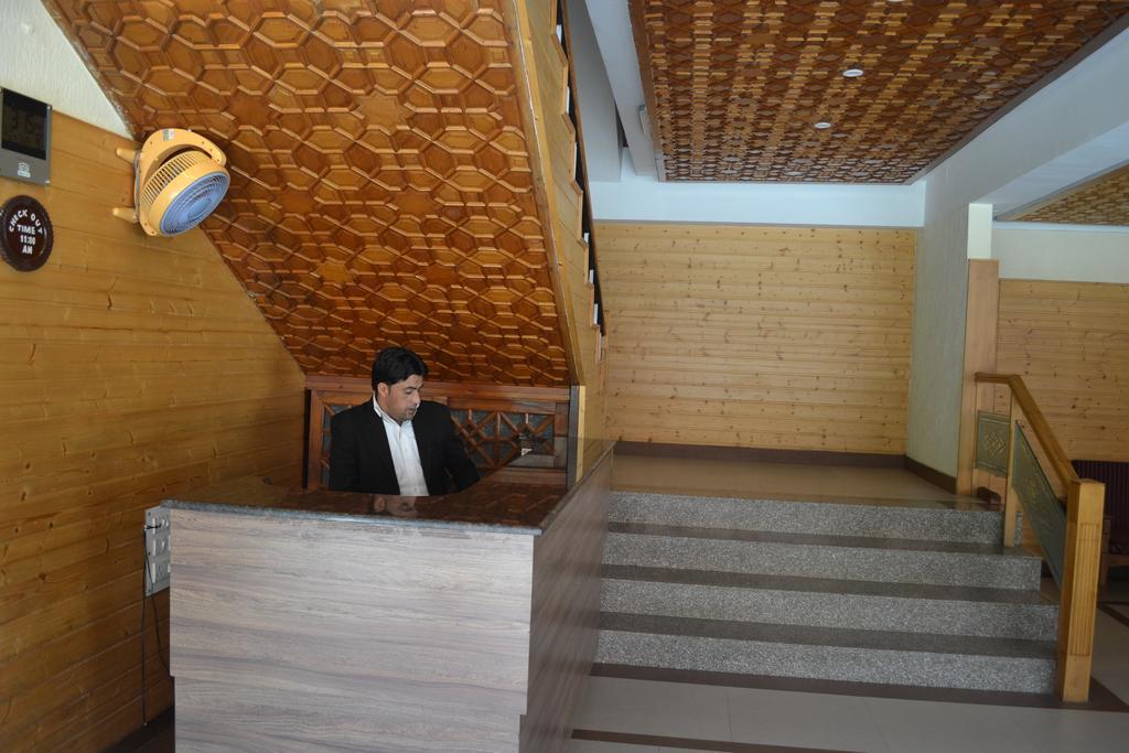Brown Palace Hotel Srinagar (Jammu and Kashmir)
