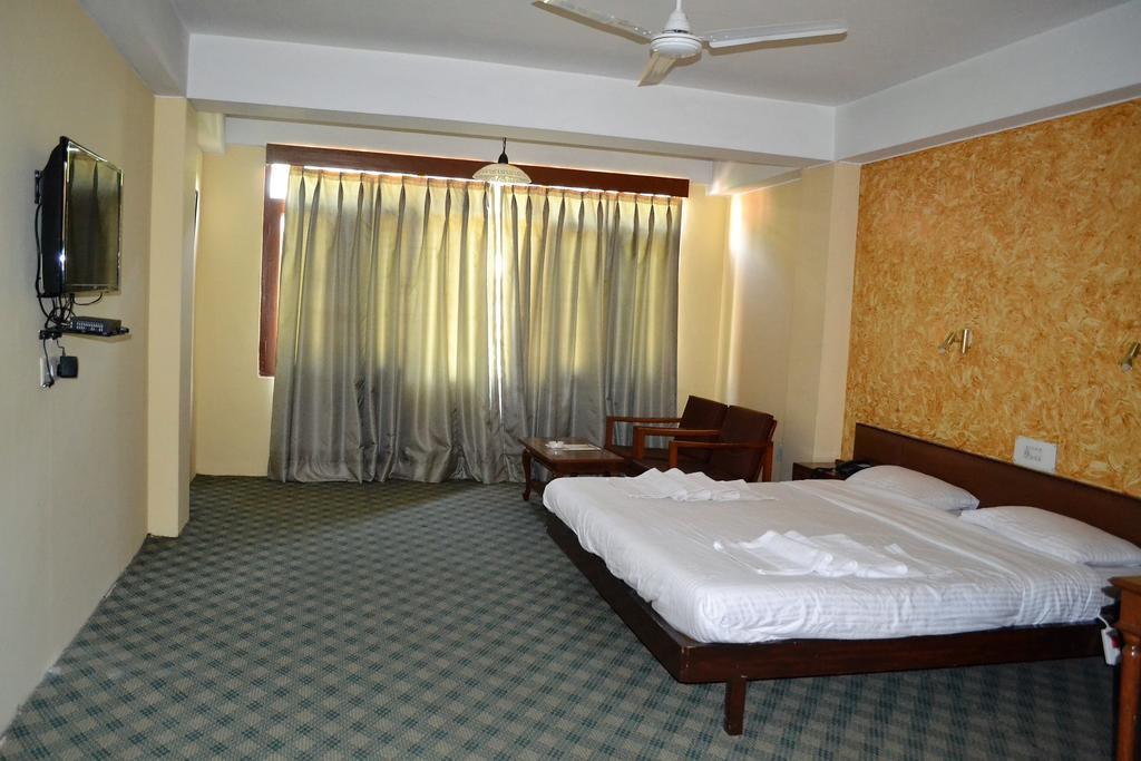 Brown Palace Hotel Srinagar (Jammu and Kashmir)