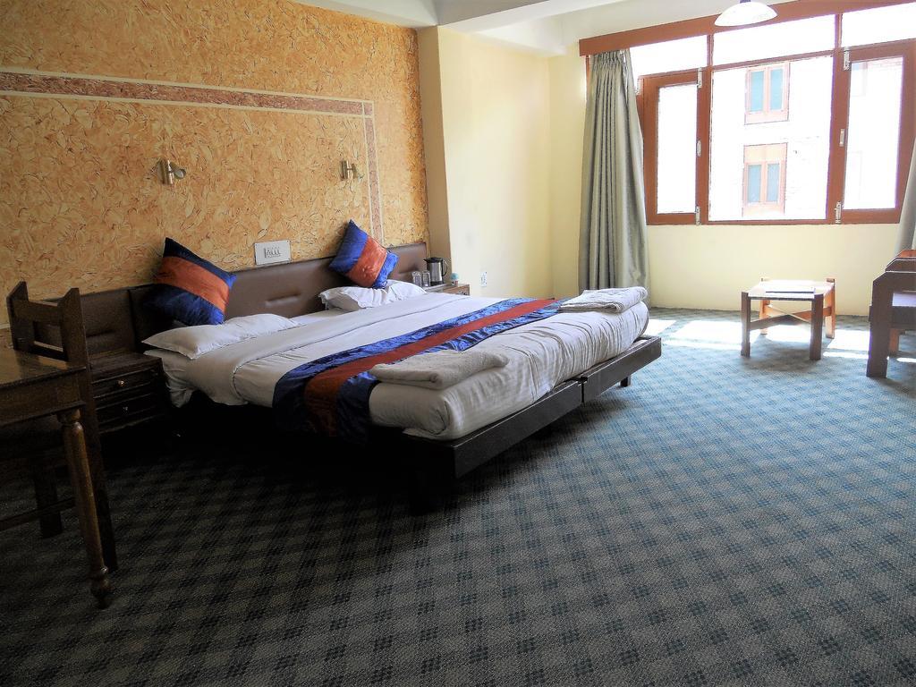 Brown Palace Hotel Srinagar (Jammu and Kashmir)