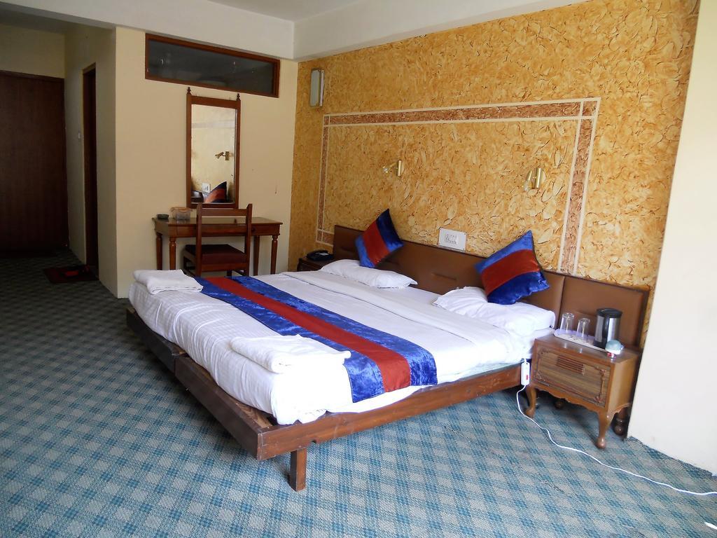 Brown Palace Hotel Srinagar (Jammu and Kashmir)
