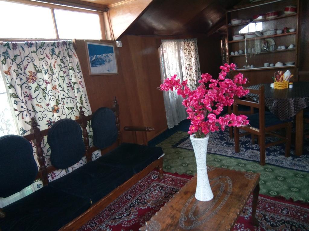 New Bombay Heritage Group Of Houseboats Srinagar (Jammu and Kashmir)