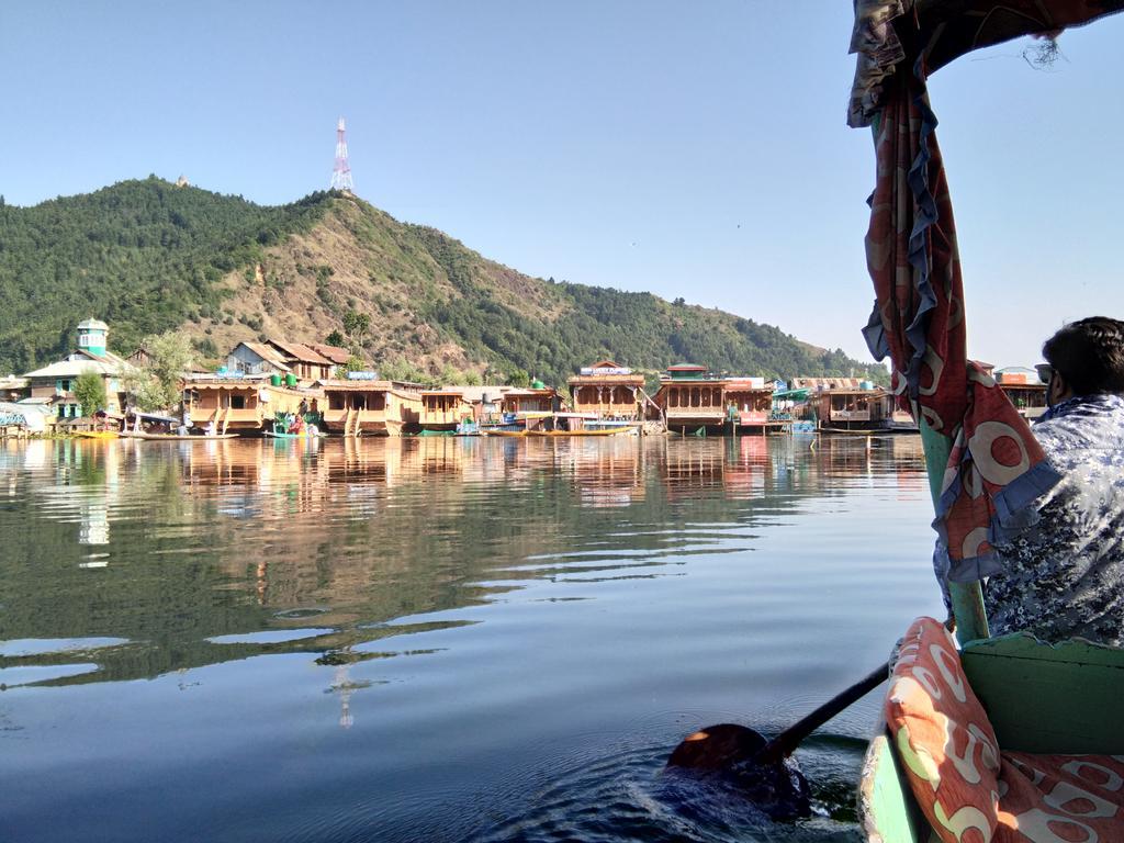 New Lucky Flower Group Of House Boat Srinagar (Jammu and Kashmir)