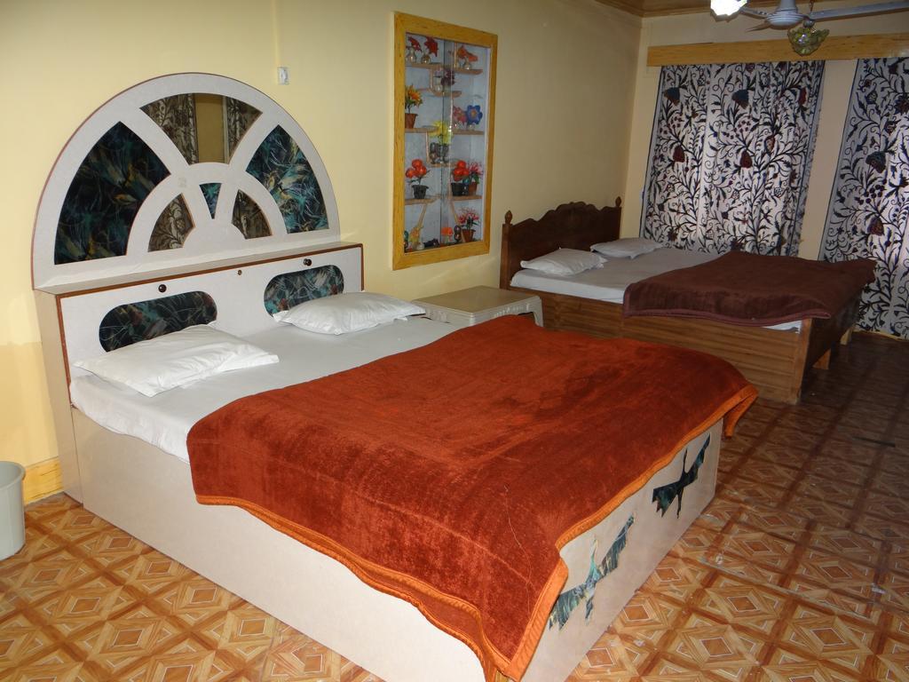 Lassa Bhat Guest house