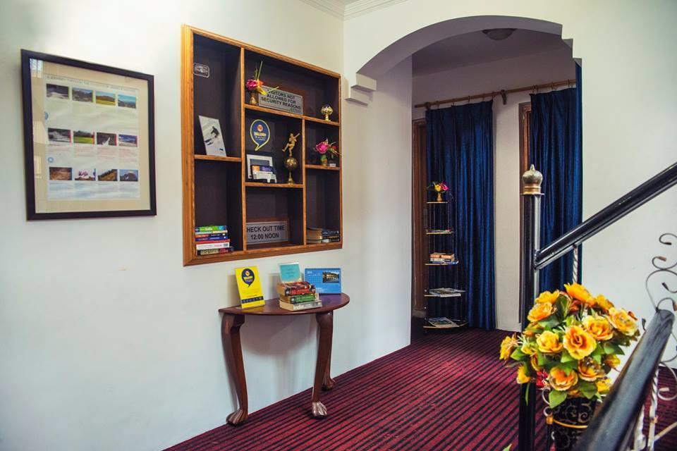 Bed & Breakfast Hospitality Srinagar (Jammu and Kashmir)