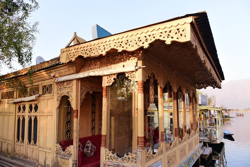 White House Group Of Houseboats Srinagar (Jammu and Kashmir)