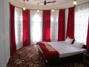 Inn Greenwoods