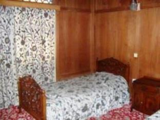 Canada Houseboats Botel 4*
