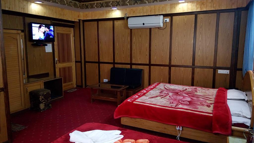 Hotel Regal Palace 3*