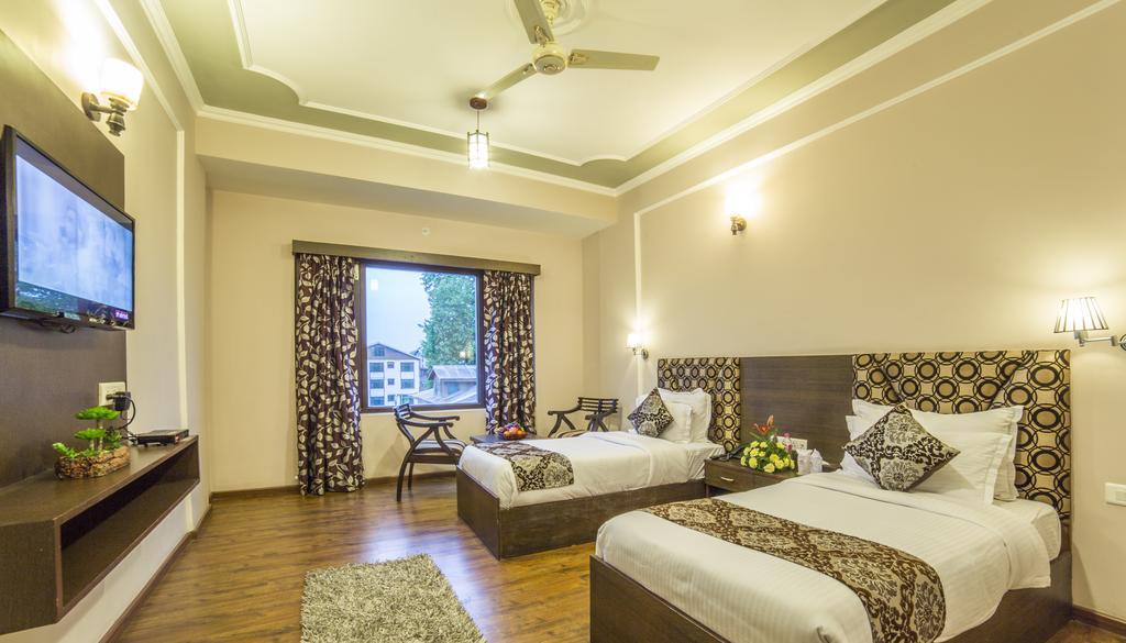 Palette - Solar Residency Hotel Srinagar (Jammu and Kashmir)