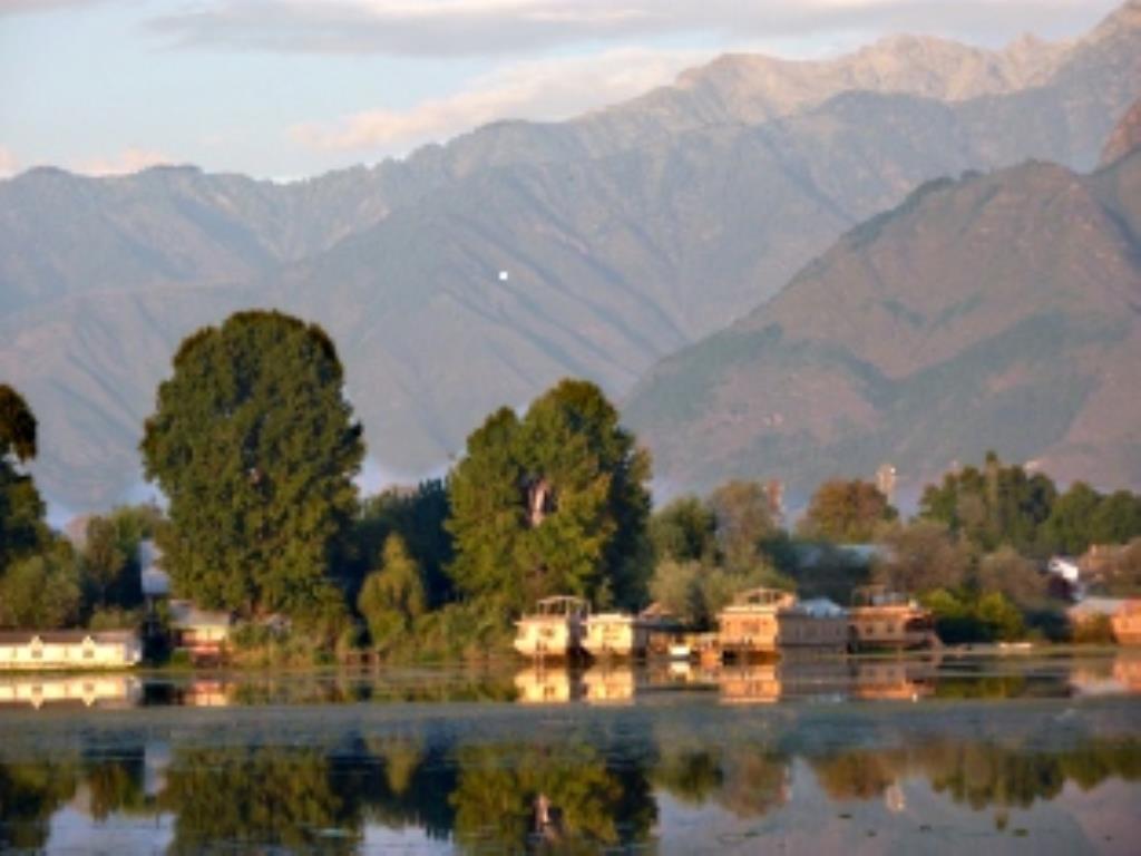 Hotel Fantasia Houseboats
