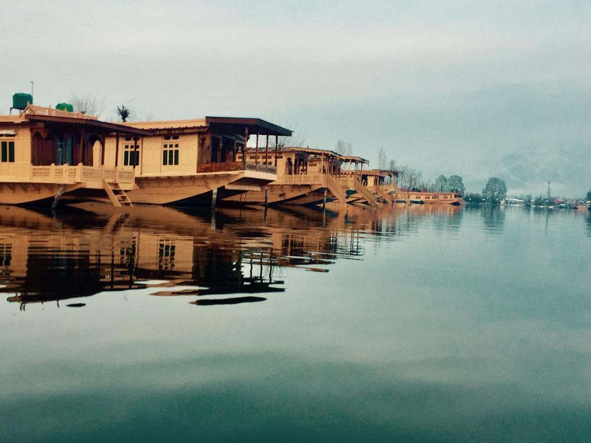 Monarch Group Of Houseboats 3*