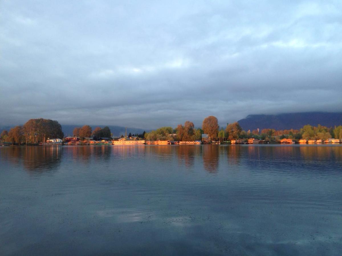 Monarch Group Of Houseboats Srinagar (Jammu and Kashmir)