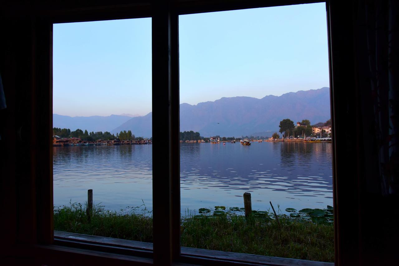 Botel White House Group Of Houseboats 3*