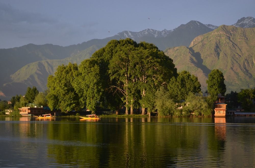 Mascot Houseboats 5* Srinagar (Jammu and Kashmir)