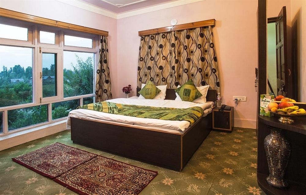 Hotel Sheesha Residency 3*