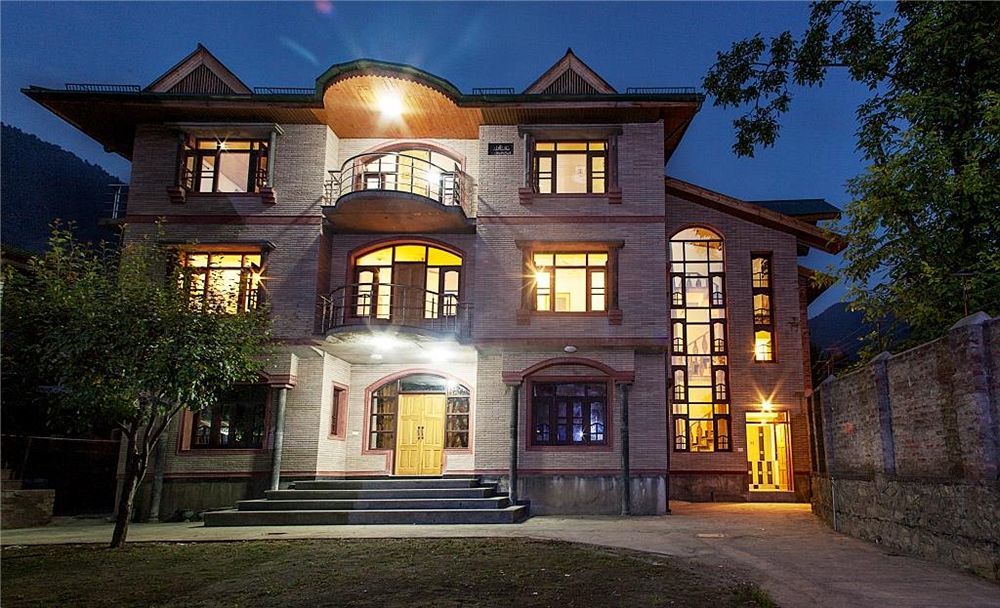 Hotel Sheesha Residency