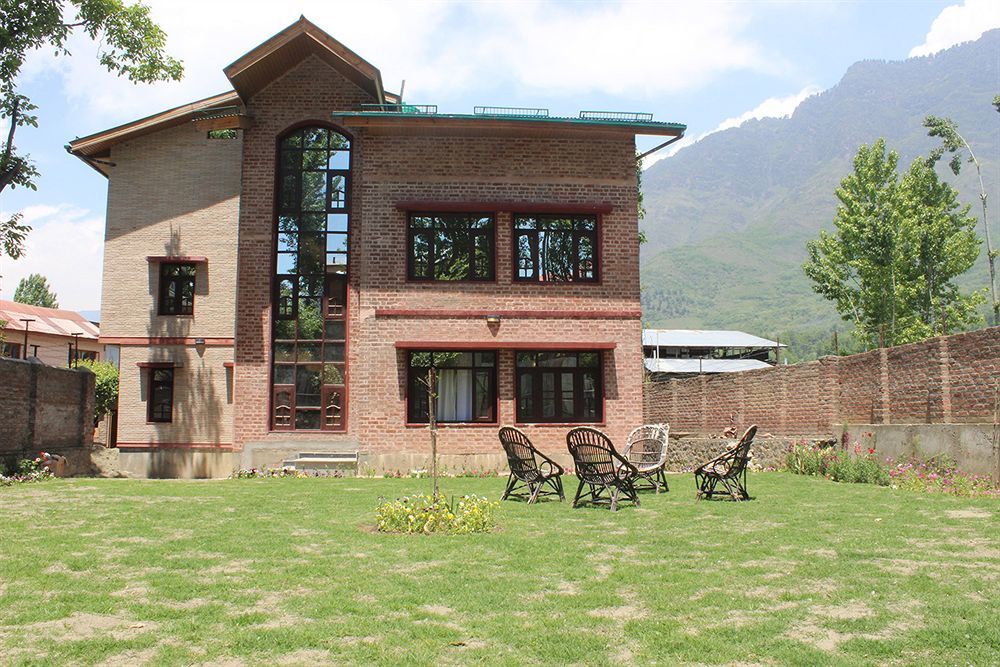 Sheesha Residency Srinagar (Jammu and Kashmir)