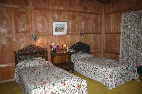Privilege Houseboats Srinagar (Jammu and Kashmir)
