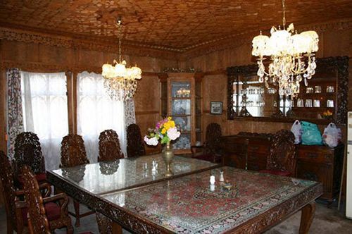 Hotel Privilege Houseboats 3*