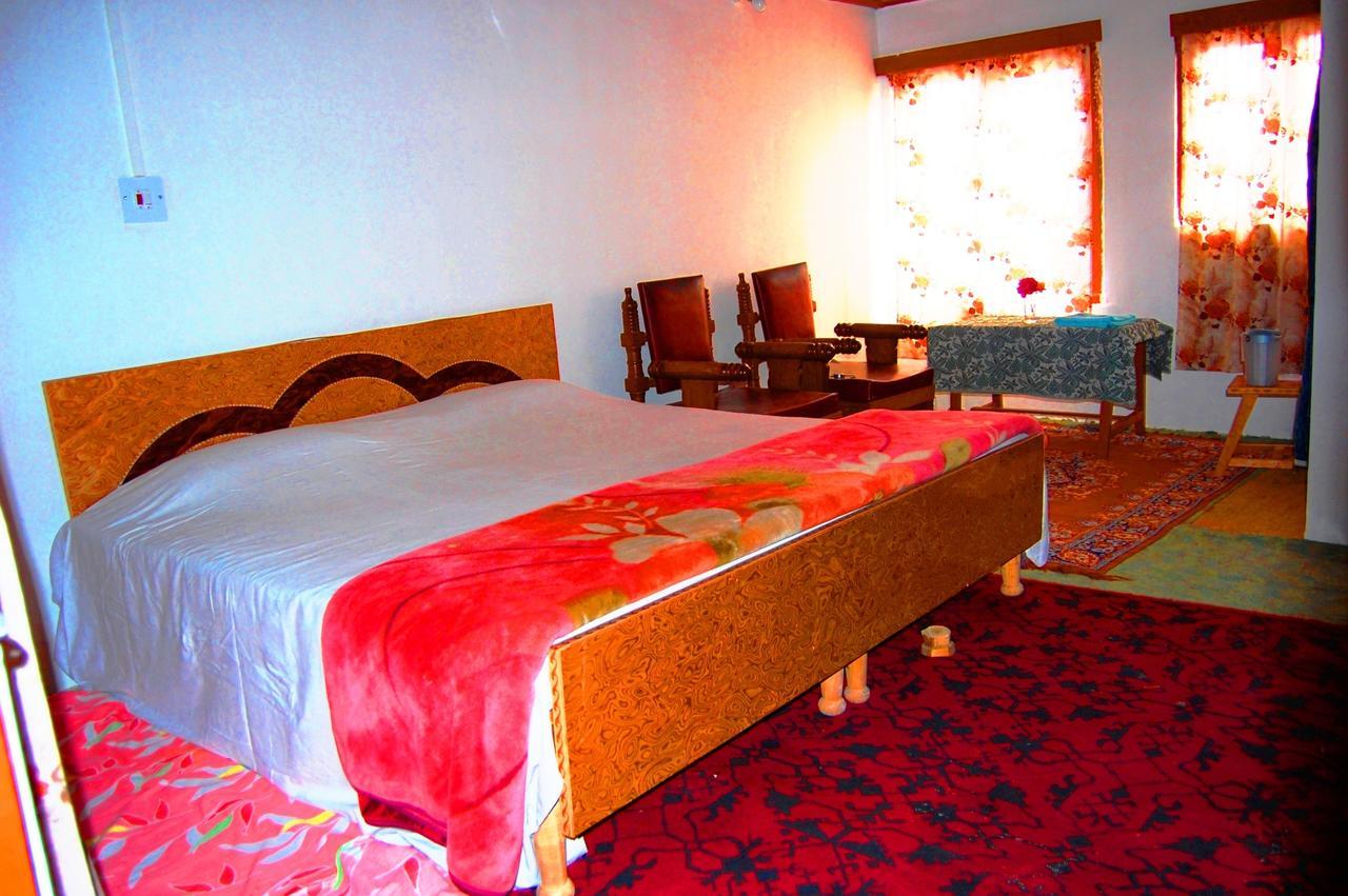 New Green View John Hotel 2*