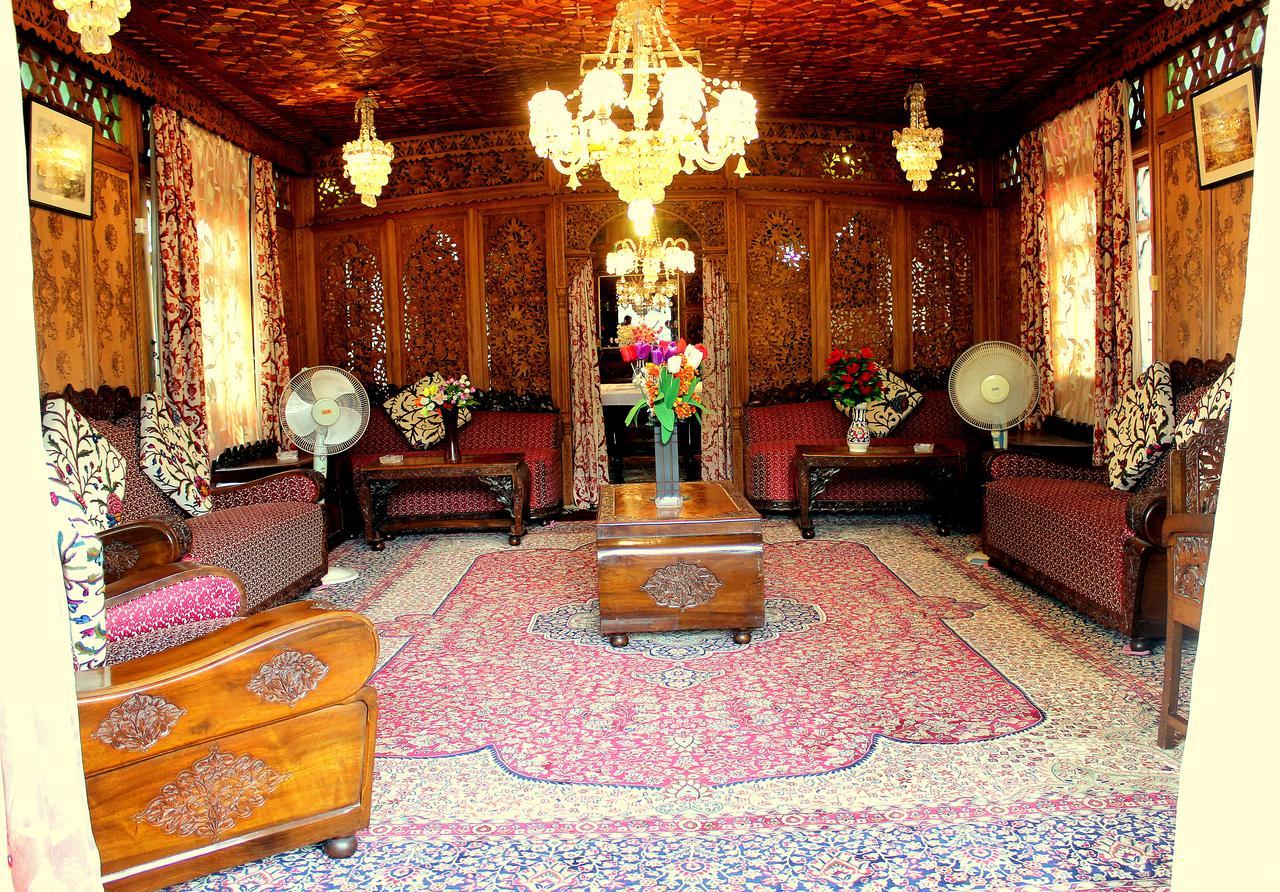 Hotel Morning Star Group Of Houseboats 3*