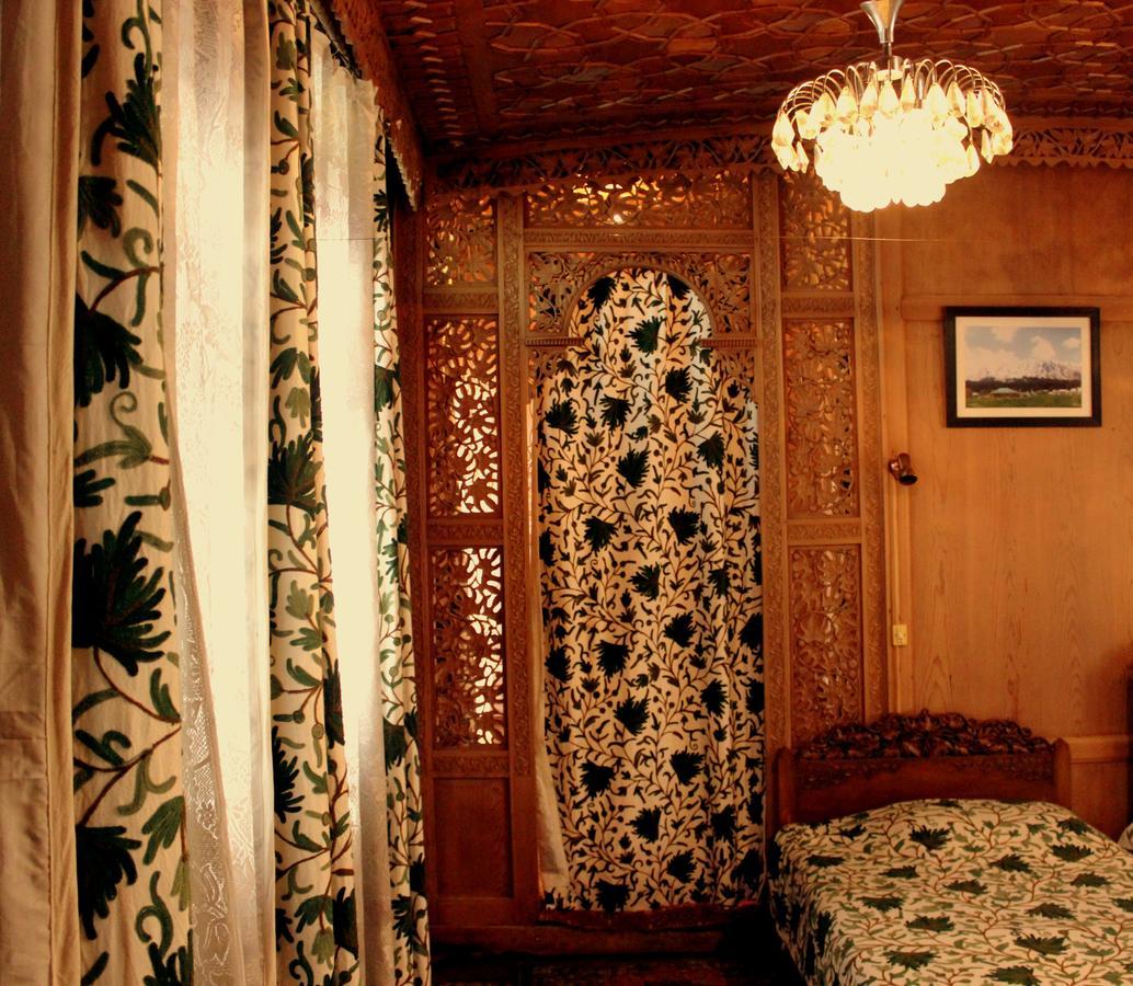 Hotel Morning Star Group Of Houseboats 3*